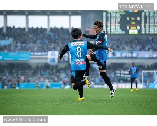 川崎前锋与鸟栖的激烈对决展现足球魅力与团队精神的完美结合