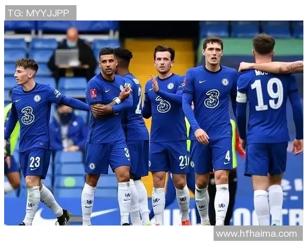 西汉姆连主场迎战切尔西争夺英超宝贵积分的激烈对决 西汉姆连主场迎战切尔西争夺英超宝贵积分的激烈对决